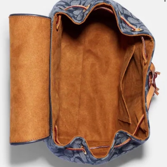 🔥RETIRED😍Coach Kleo Backpack in Signature Chambray - Picture 5 of 12